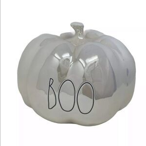 Rae Dunn New 2021 Halloween "BOO" White Iridescent Ceramic Pumpkin VHTF Horror
